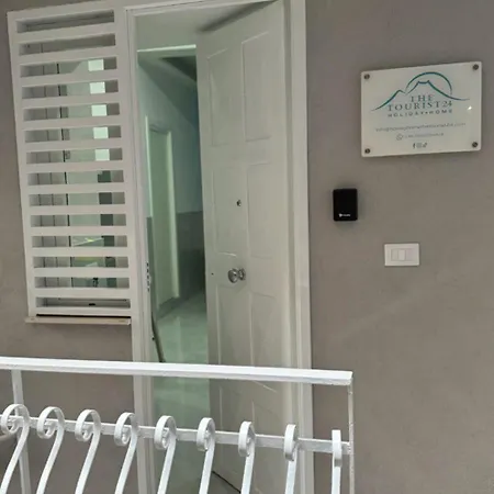 Holiday Home The Tourist 24 Nápoles Exterior foto